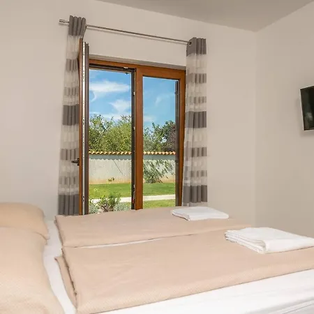 House Evida * بوريتش